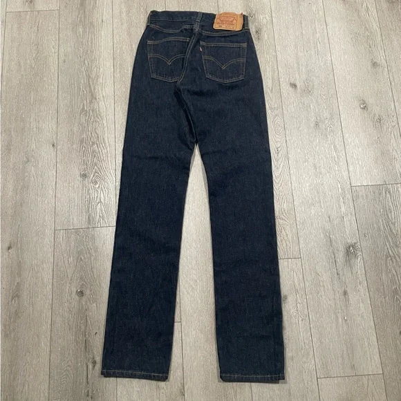 Nwot vintage 90s Levi’s 501 button fly jeans dark wash women’s 27x34 USA